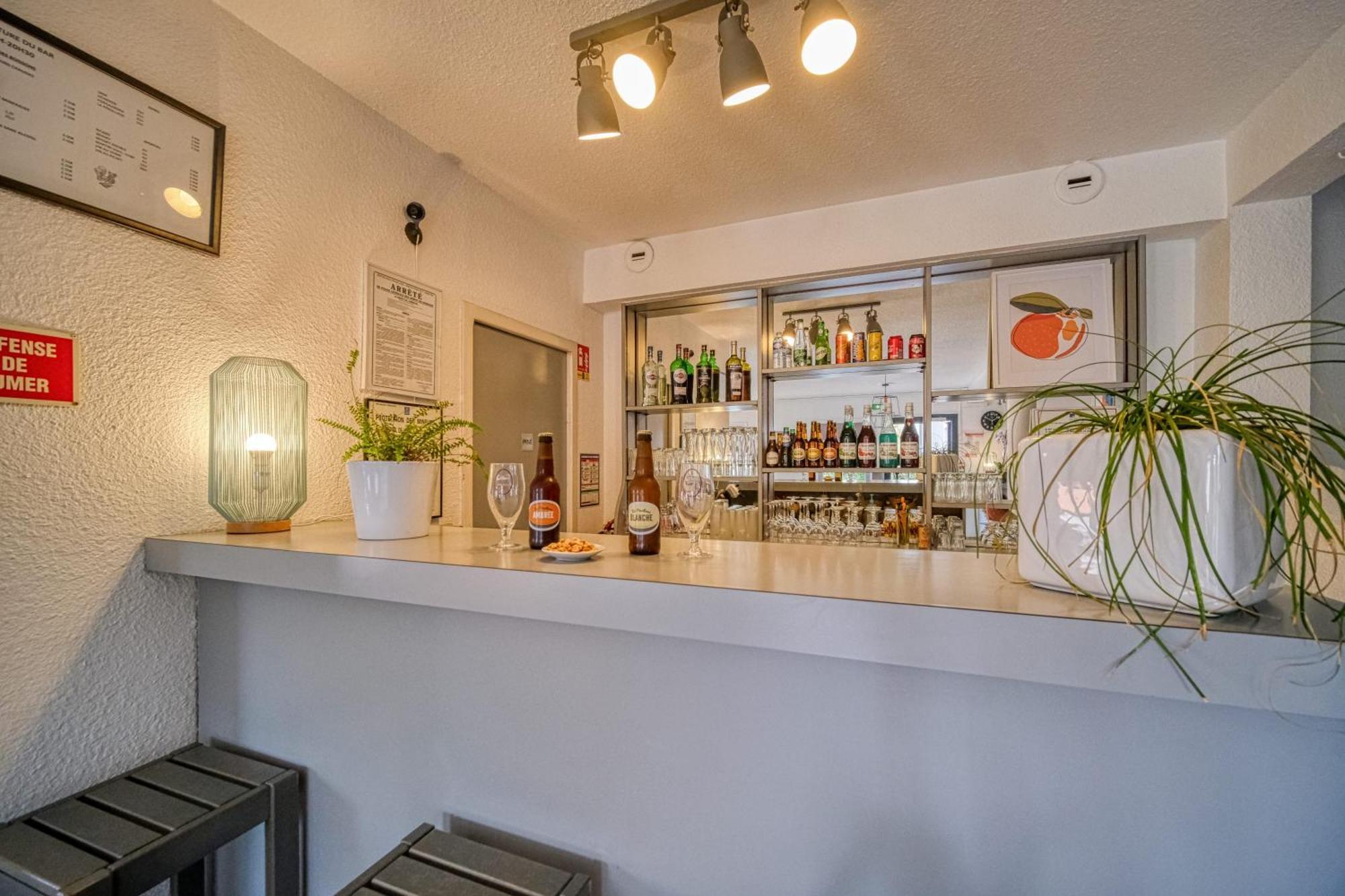 Hotel Cote Sud Saint-Péray Екстериор снимка